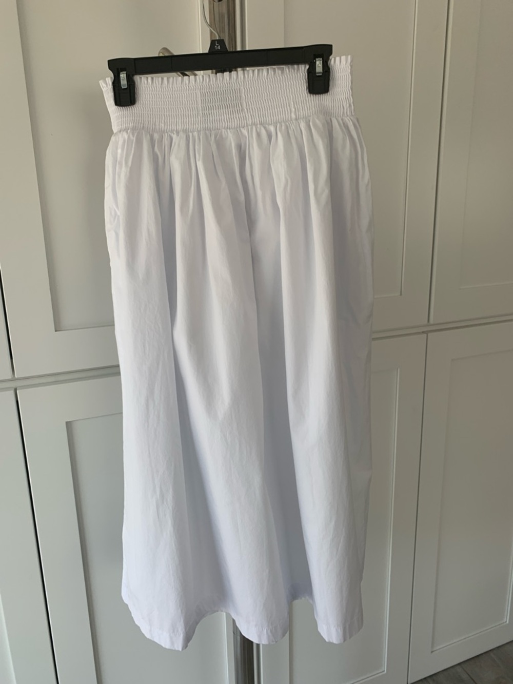 NWT Calvin Klein White Smocked-Waist Midi Skirt, Size M. - Picture 6 of 8